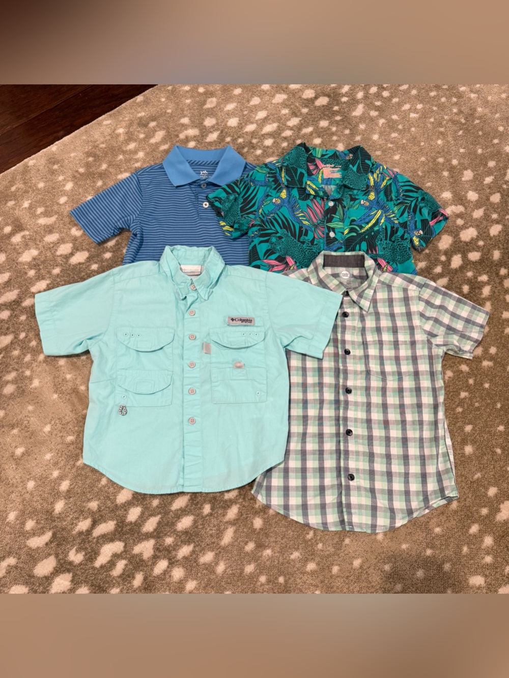 Bundle (4) Variety Boys Short-Sleeve Button-Down Shirts/Polos. Size 4/5